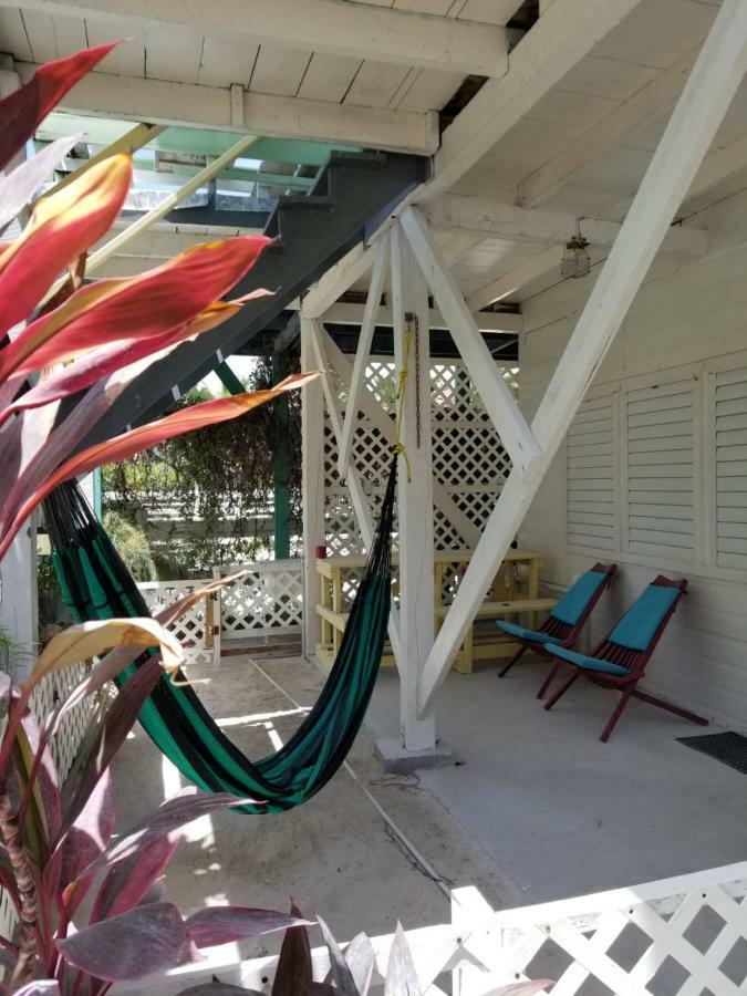 Chapito'S Apartment 2 Caye Caulker Exterior photo